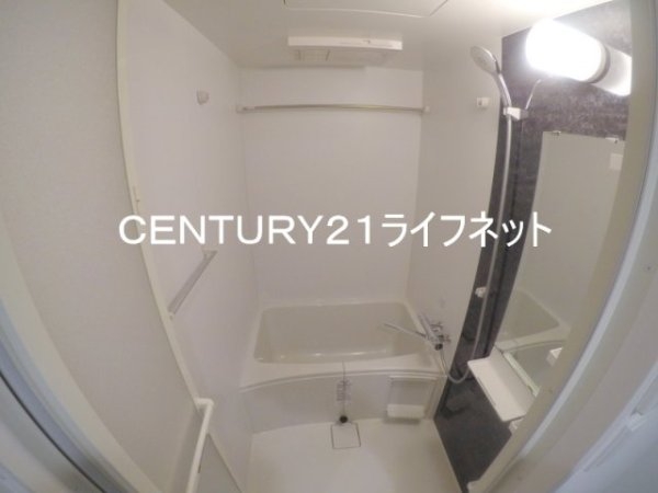 セレニテ江坂グランデ