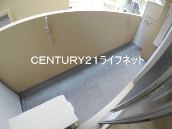 セレニテ江坂グランデ