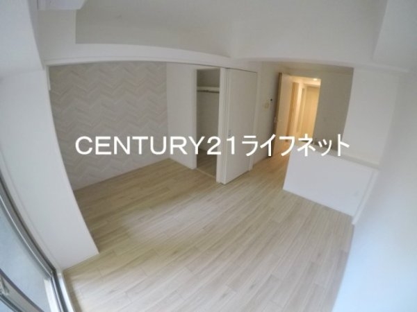 セレニテ江坂グランデ