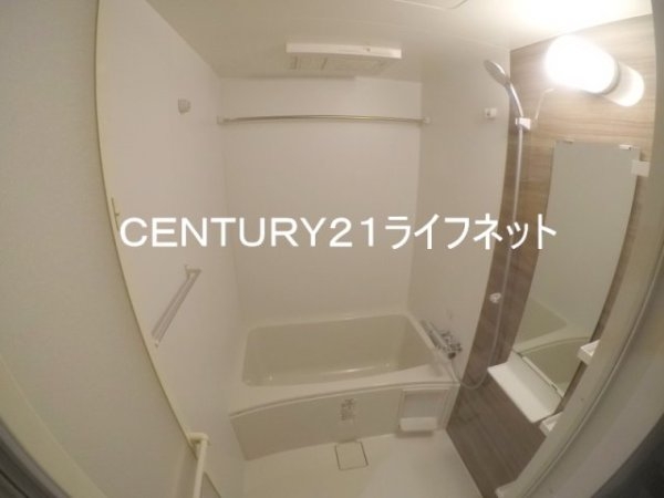 セレニテ江坂グランデ