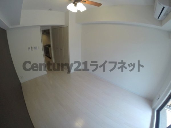 ラグゼ新大阪サウス(寝室)