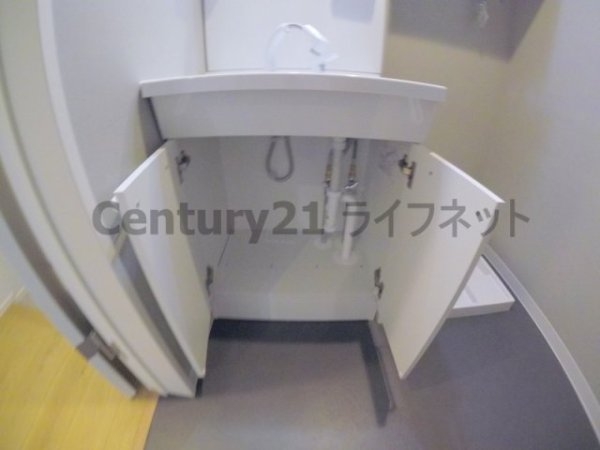 ウィズダムヒル新高(玄関)