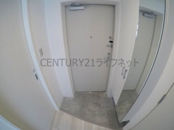アドバンス江坂ラシュレ(玄関)