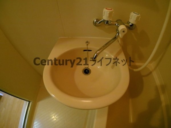 おおきに新大阪駅前サニーアハ゜ートメント(洗面台・洗面所)