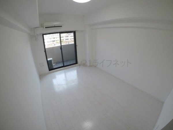 サムティ江坂レガーロ