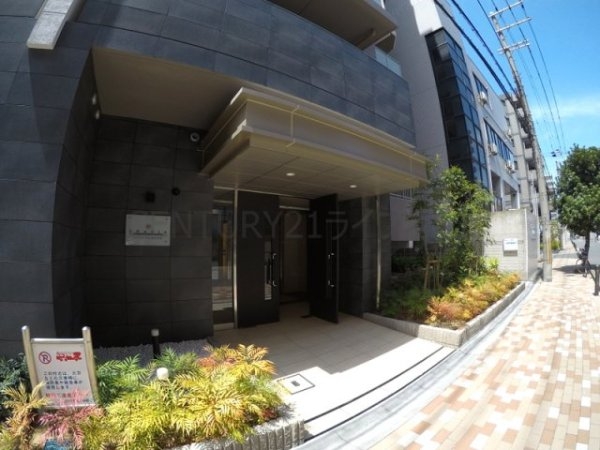 スペーシア江坂南金田(エントランス)