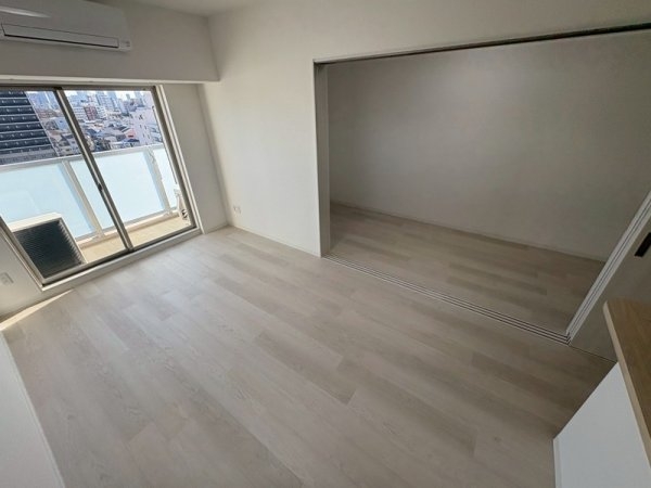 アーバンパーク新大阪(リビング)