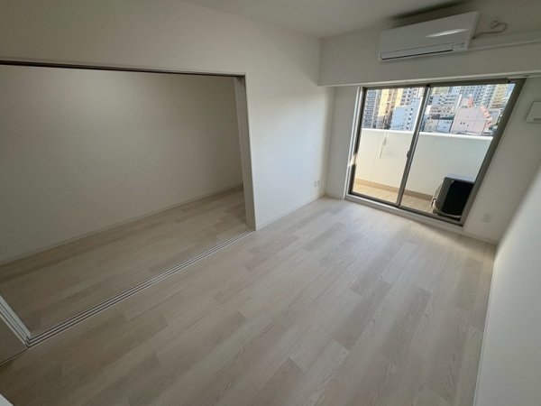 アーバンパーク新大阪(リビング)