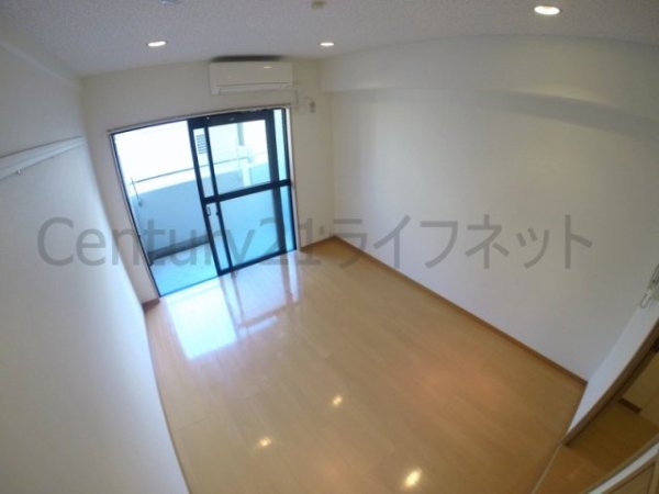 FIVETWO(リビング)