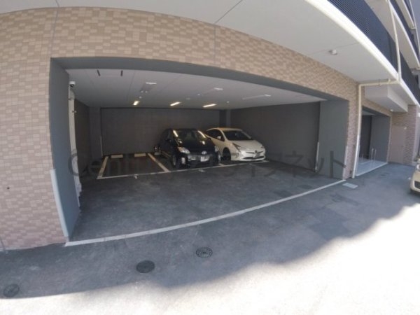 ラドゥセール西天満(駐車場)