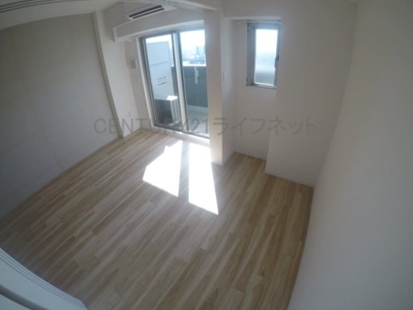 セレニテ新大阪プリエ(寝室)