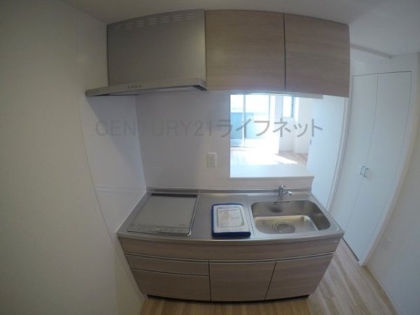 セレニテ新大阪プリエ(キッチン)