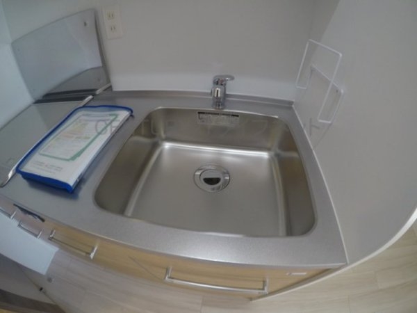 セレニテ新大阪プリエ(キッチン)