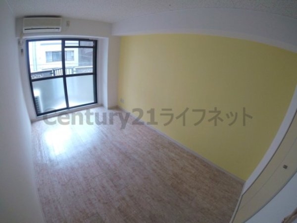 ISハイツ西中島(リビング)