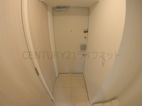 カーサレグラス新大阪北(玄関)