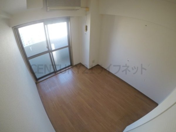 エスリード新大阪(リビング)