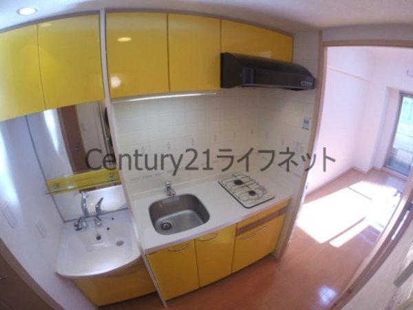 プレサンス新大阪ステーションフロント(キッチン)