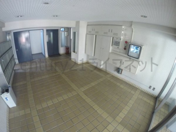 大阪市淀川区東三国２丁目のマンション