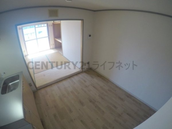 大阪市淀川区東三国２丁目のマンション