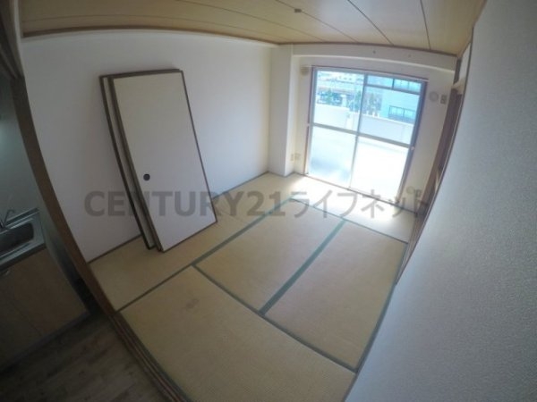 大阪市淀川区東三国２丁目のマンション