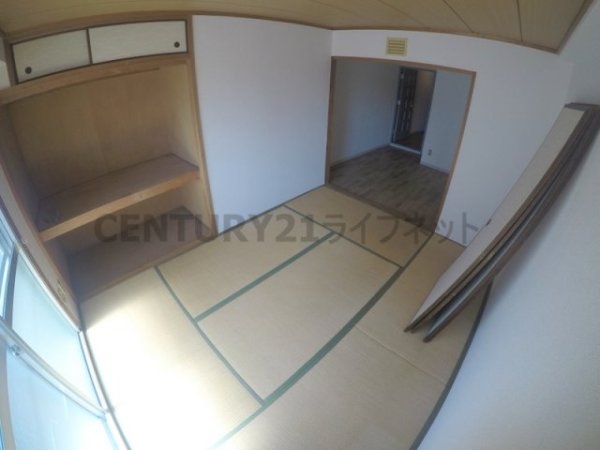 大阪市淀川区東三国２丁目のマンション