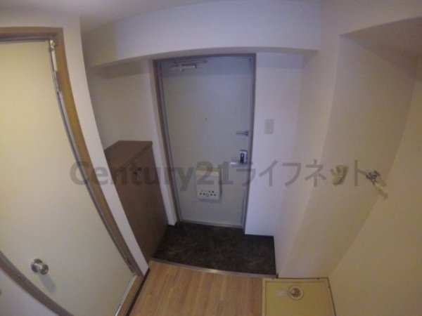 エスリード北大阪(玄関)