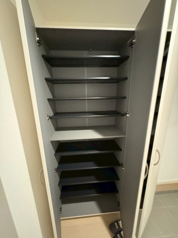 東三国5丁目貸家