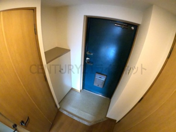 リーガル西天満(玄関)