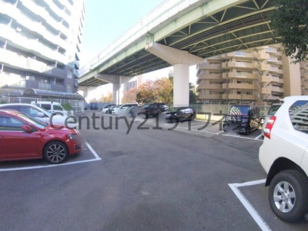 おおきに大阪天満サニーアパートメント(駐車場)