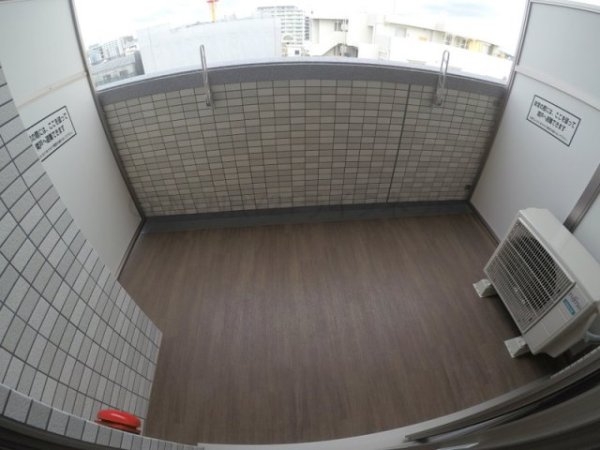 プレジオ江坂サウス(バルコニー)