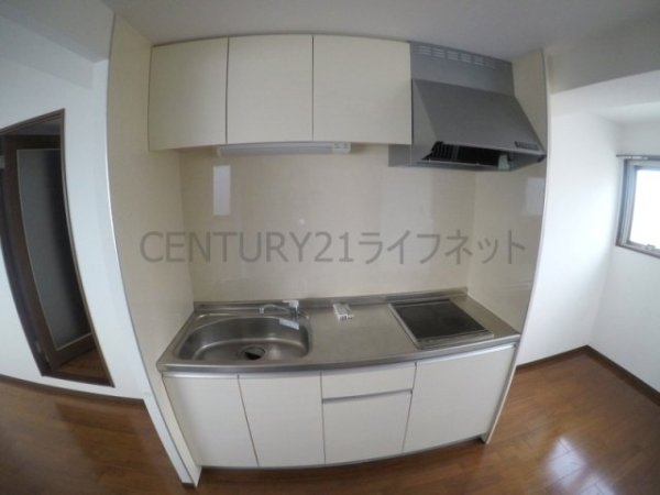 サンレムート江坂イースト(キッチン)