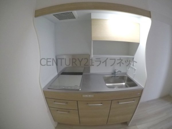 アドバンス江坂ラシュレ(キッチン)