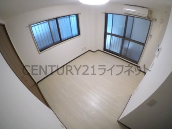 新大阪ハイツ(リビング)