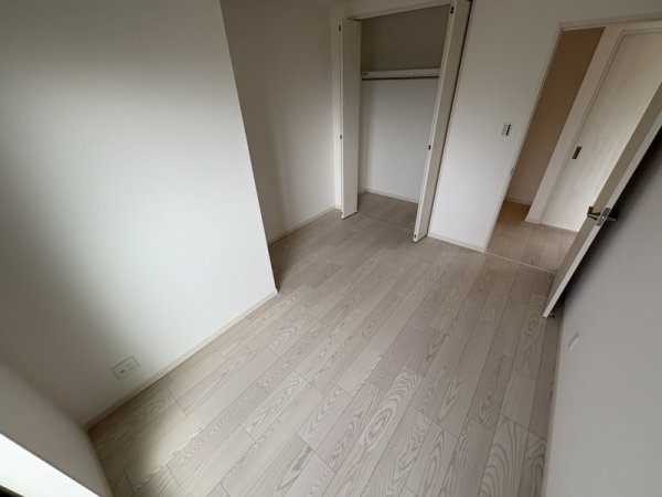 ヴェルメゾン吹田元町(寝室)