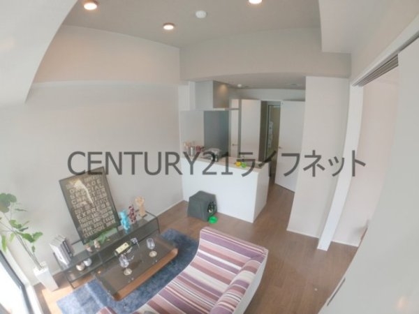 ブエナビスタ梅田イースト(リビング)