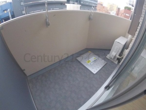 ファーストフィオーレ東梅田(バルコニー)