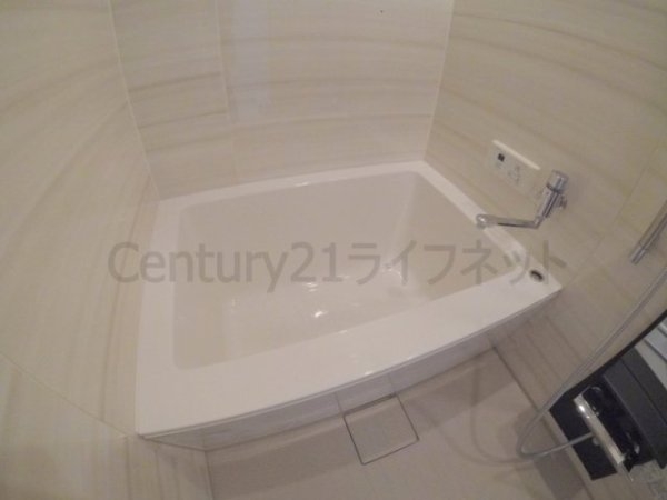 ファーストフィオーレ東梅田(バス)