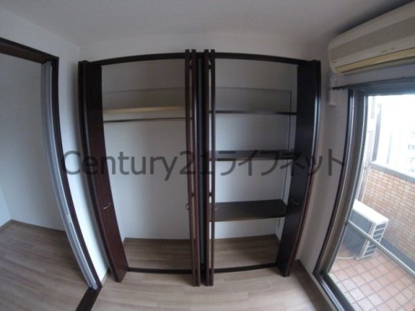 プレジオ中津(収納)