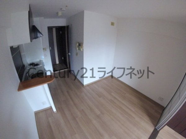 プレジオ中津(リビング)