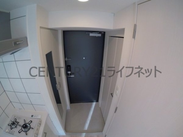 エスリード大阪梅田リュクス(玄関)