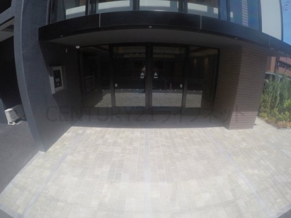 エステムコート新大阪15フロウ(エントランス)