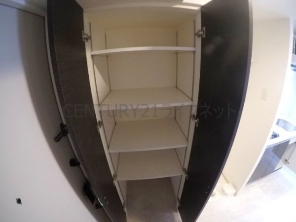 エステムコート新大阪15フロウ(収納)