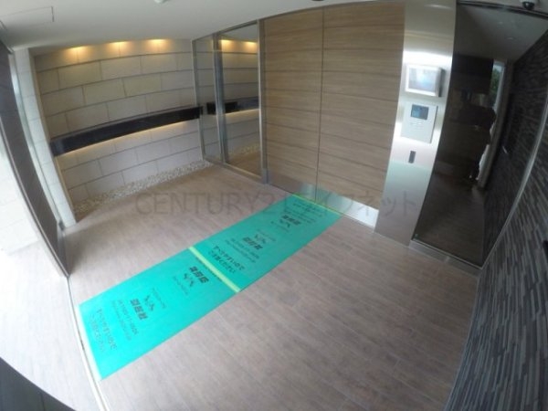 エスリード大阪ザ・ルクス