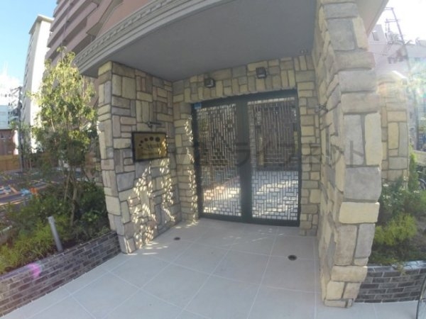 スプランディッド新大阪キャトル(エントランス)