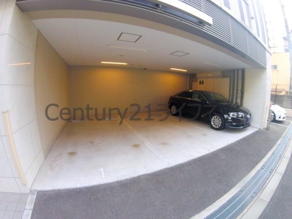 ランドセントラル梅田(駐車場)