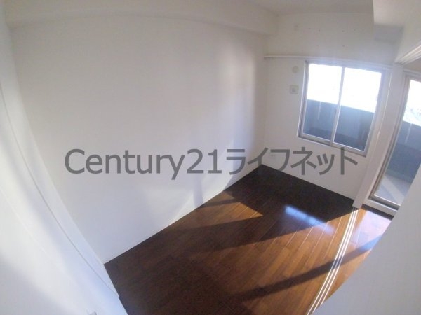 ランドセントラル梅田(寝室)