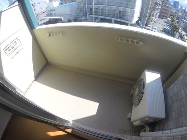 リバーヒルズ新大阪(バルコニー)