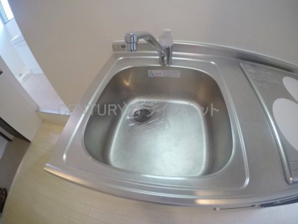 ラ・ヴィ江坂イースト(キッチン)