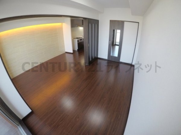 グランカーサ新大阪サウス(寝室)