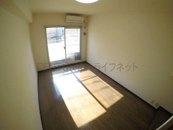 ファースト東中島(リビング)